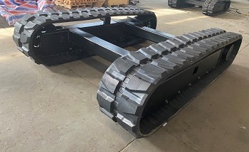 rubber track undercarriage for drilling rig crusher